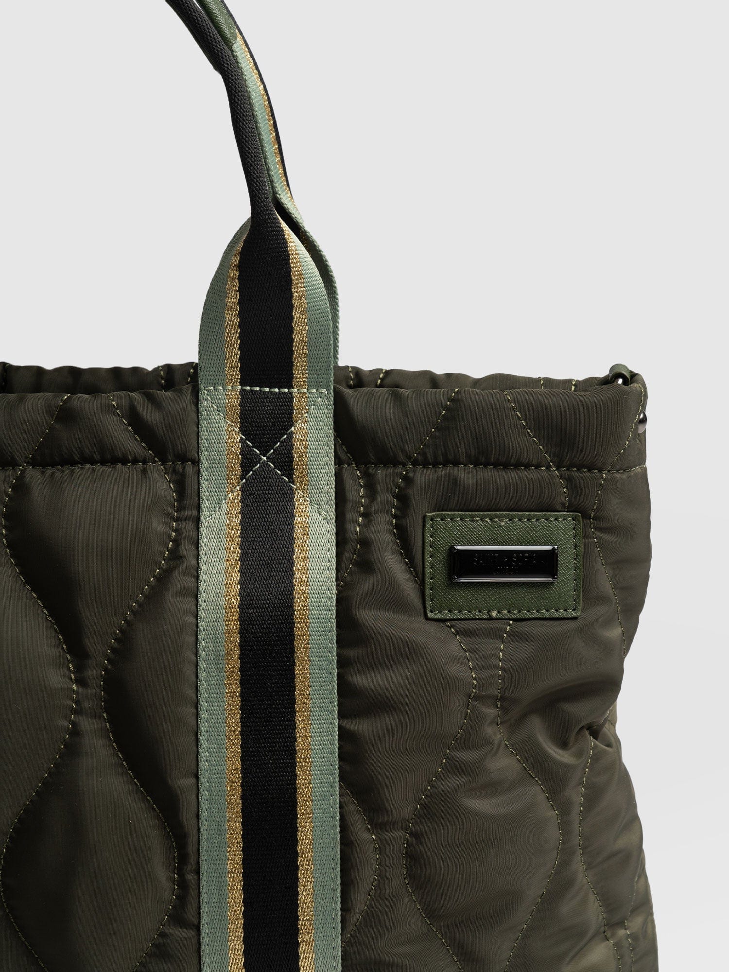 Quilted Tote Bag Khaki - Women's Tote Bags | Saint + Sofia® EU